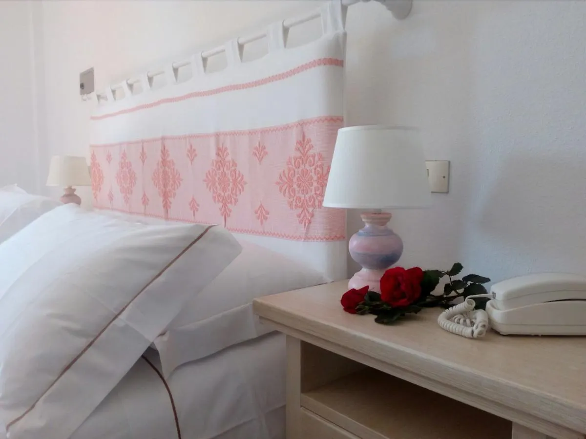 Hotel Mya Porto Cervo 3*,  Italy